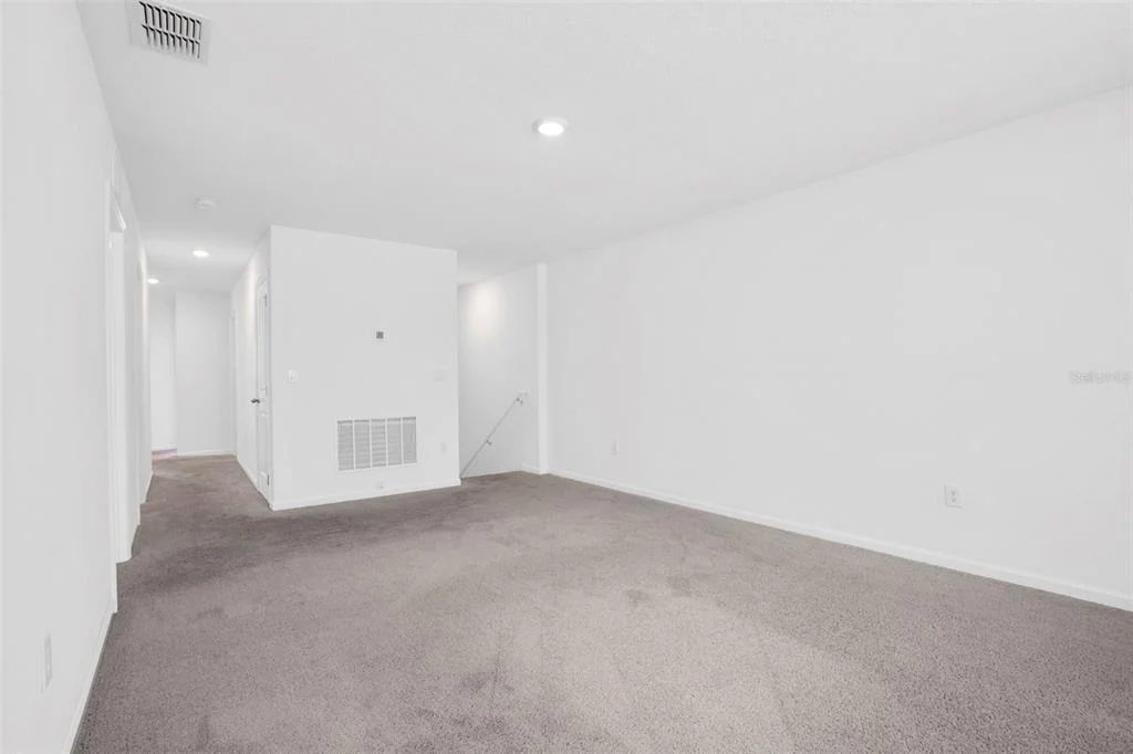 Photo of 1038 KELLY FERN LOOP