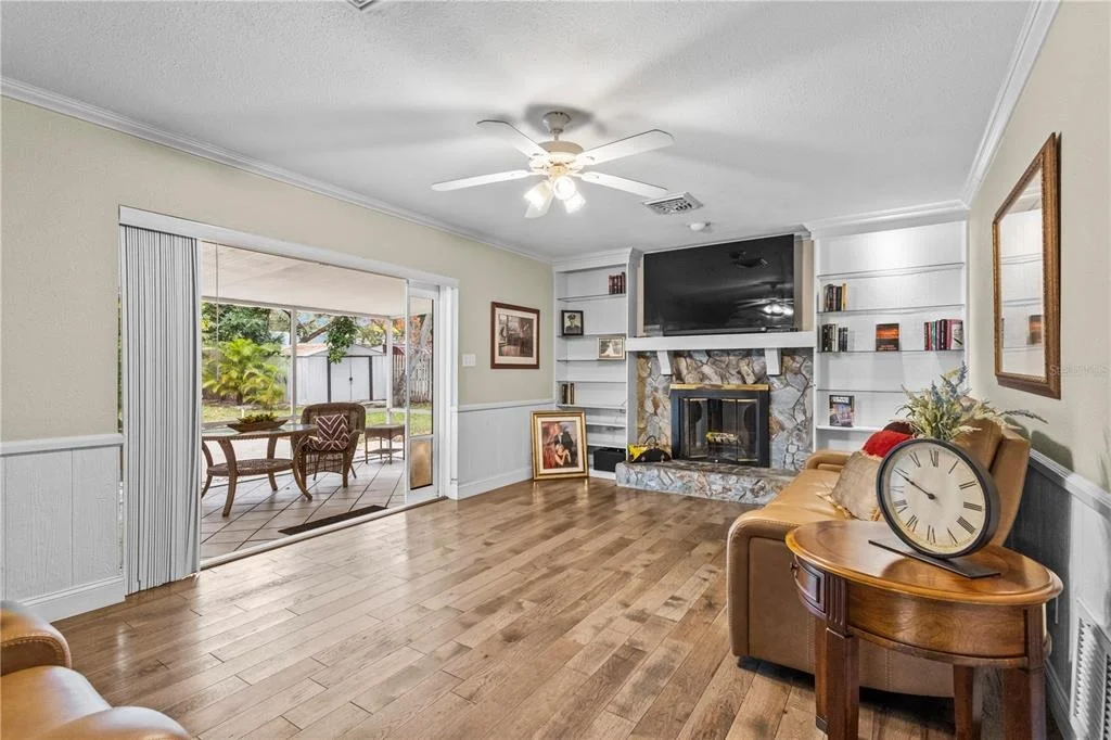 Photo of 1437 GLENVIEW ROAD