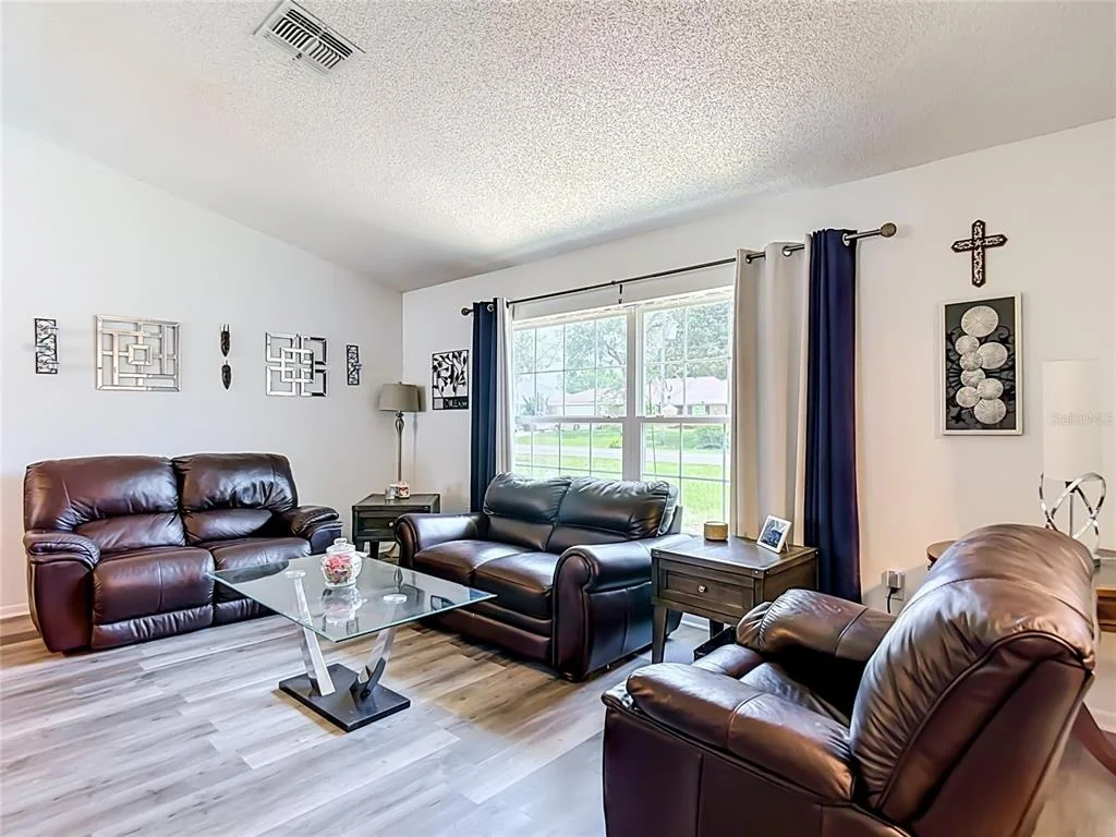 Photo of 10433 DUNKIRK ROAD