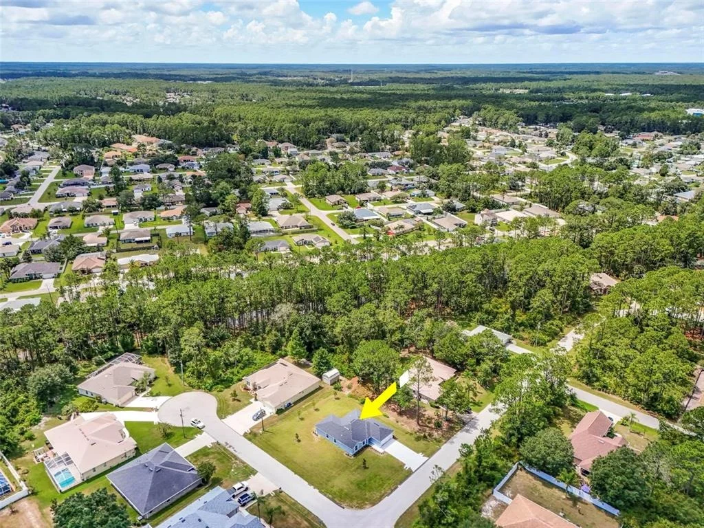 Photo of 52 ROXBORO DRIVE