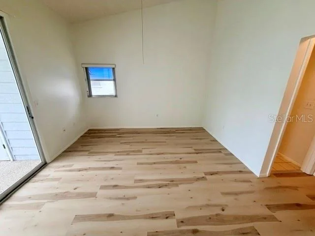 Photo of 950 WATERSIDE LANE