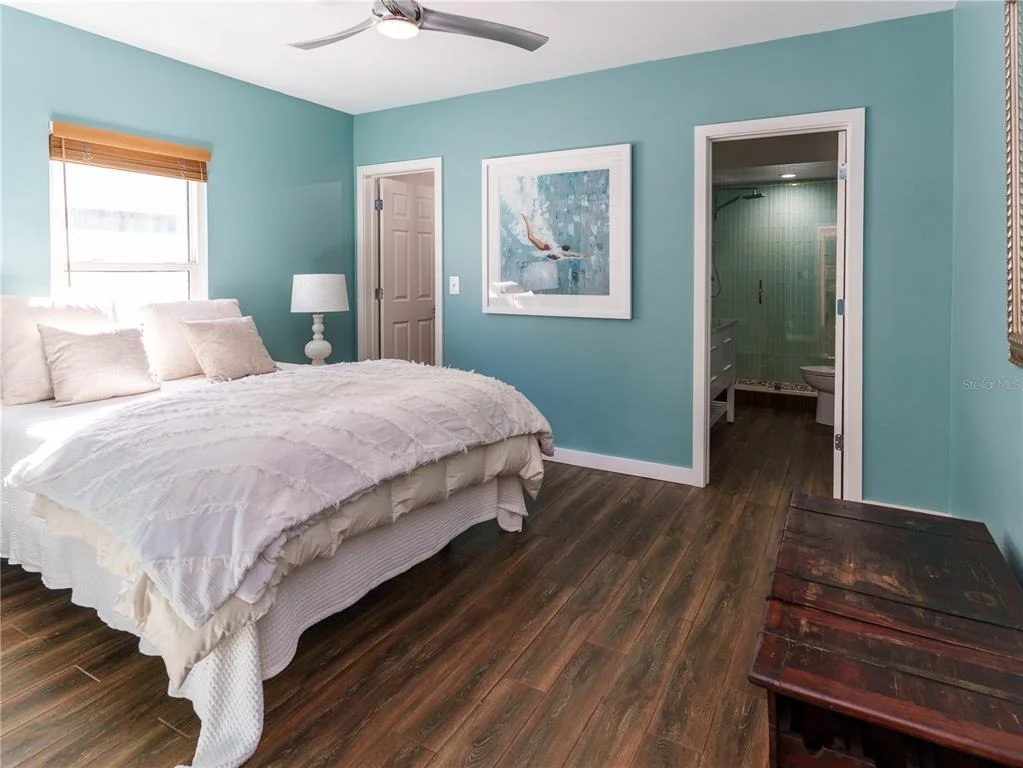 Photo of 2633 W SUNSET DRIVE