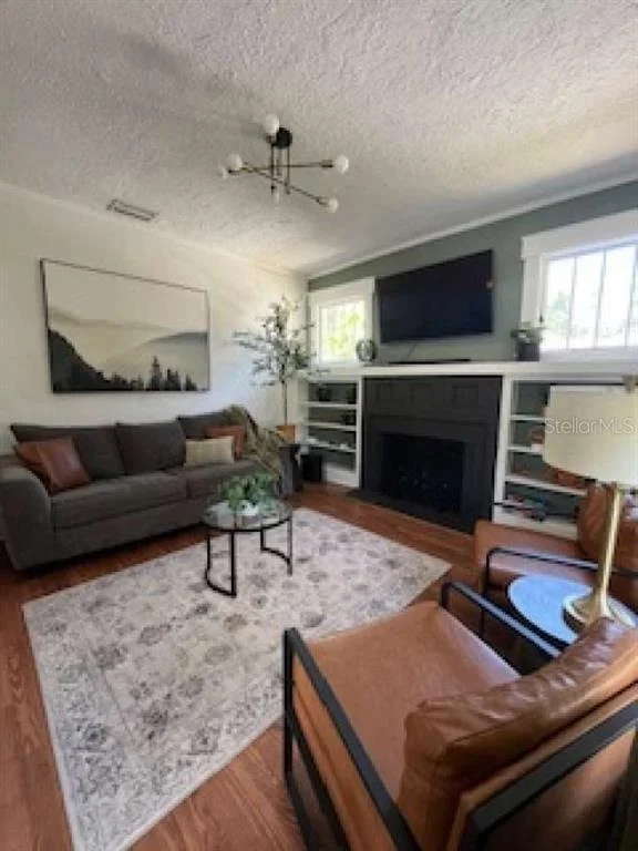 Photo of 2802 4TH AVENUE W