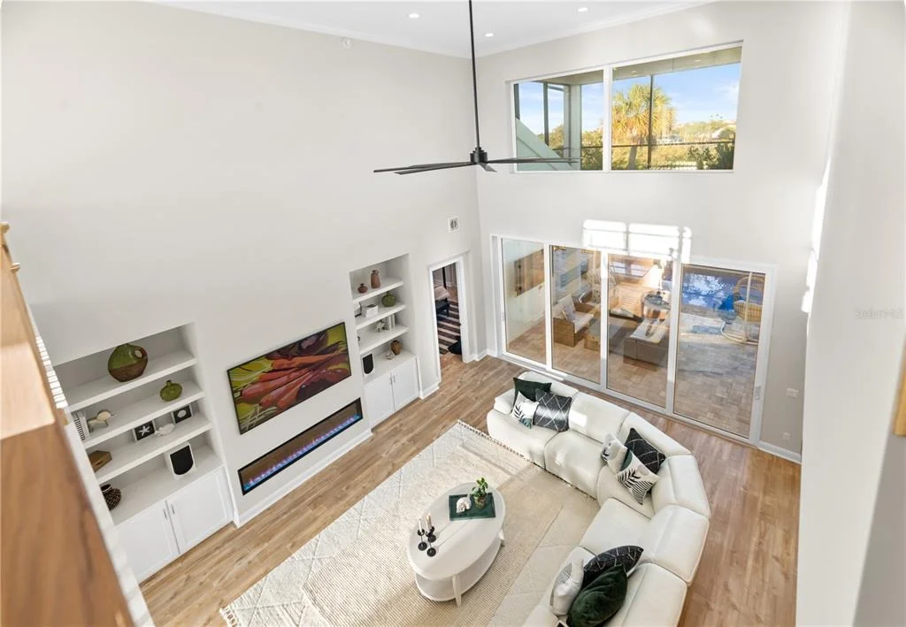 Photo of 2559 PALM AVENUE