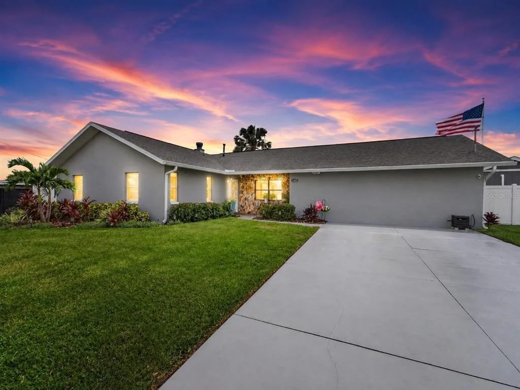 Photo of 3422 W SHELL POINT ROAD