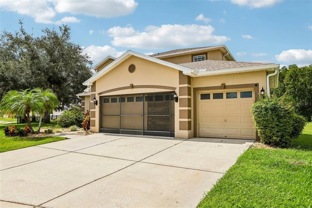 Photo of 5903 CAPE LOOP