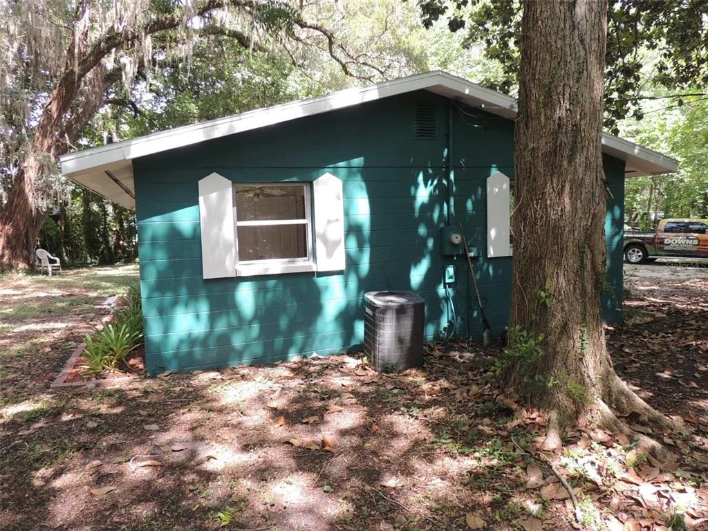 Photo of 1146 NE 2ND PLACE