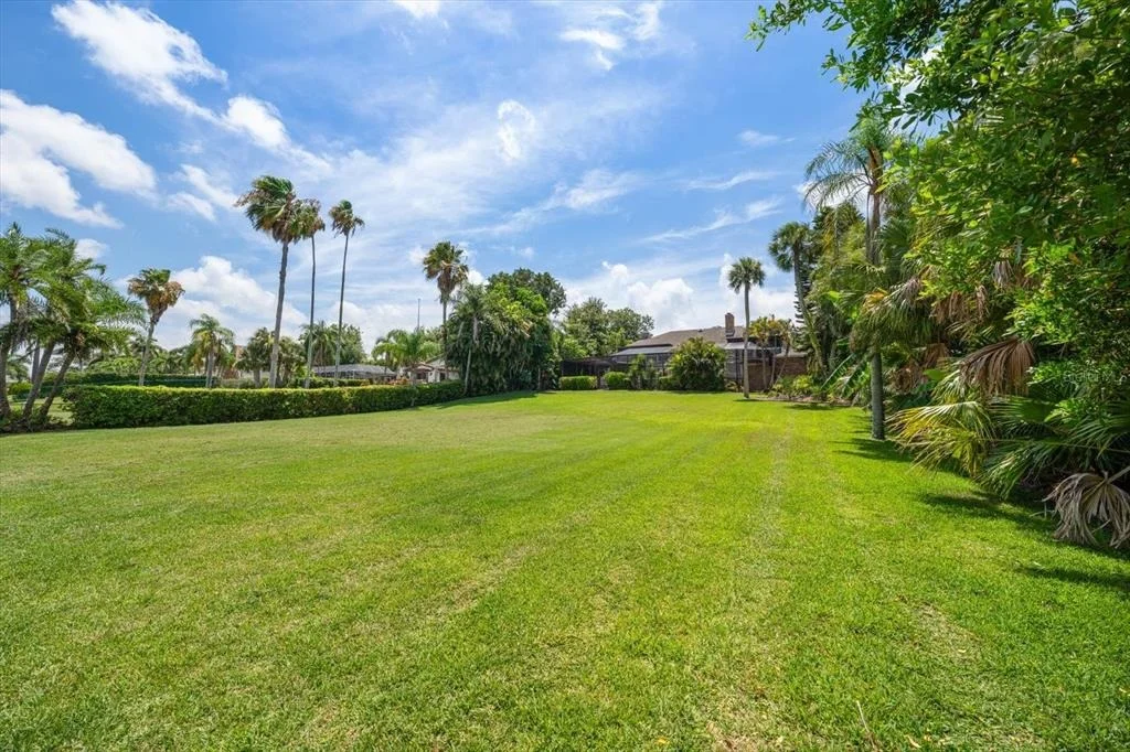 Photo of 220 HARBOR VIEW LANE