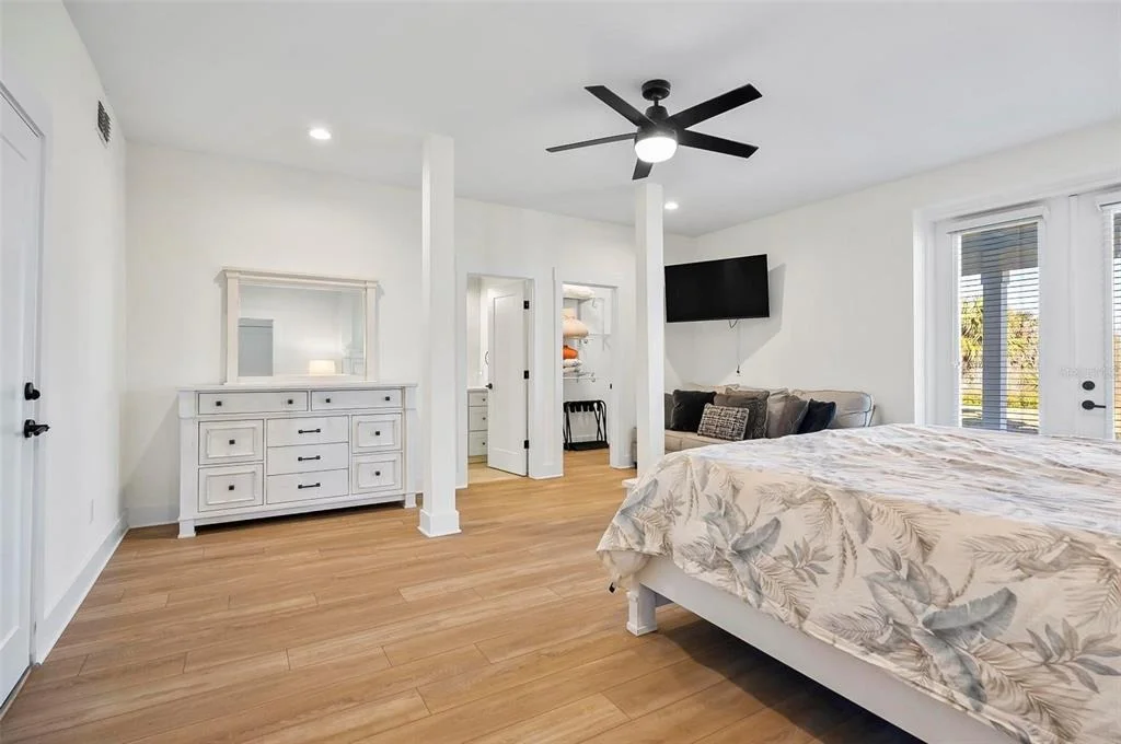 Photo of 200 SURFVIEW LANE