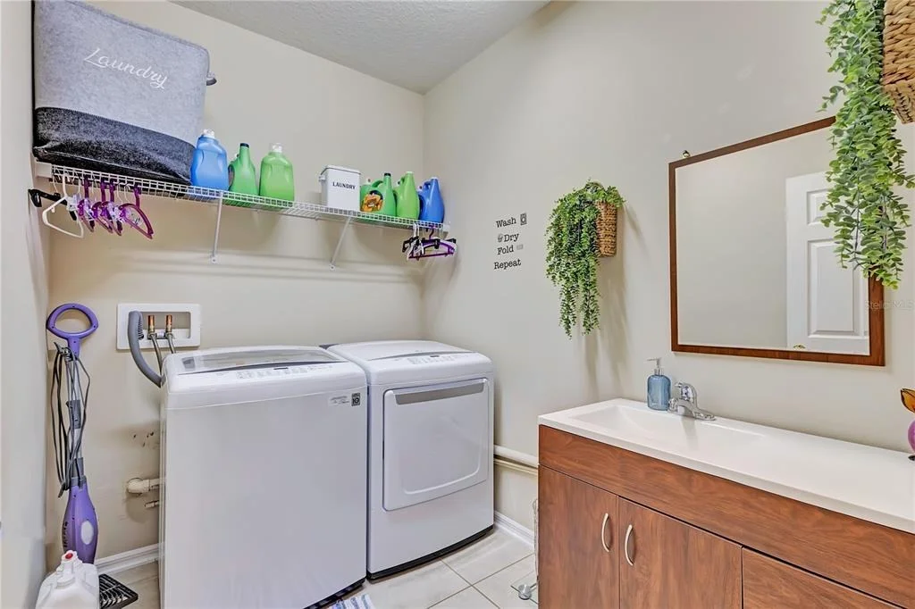 Photo of 1411 PLUMGRASS CIRCLE