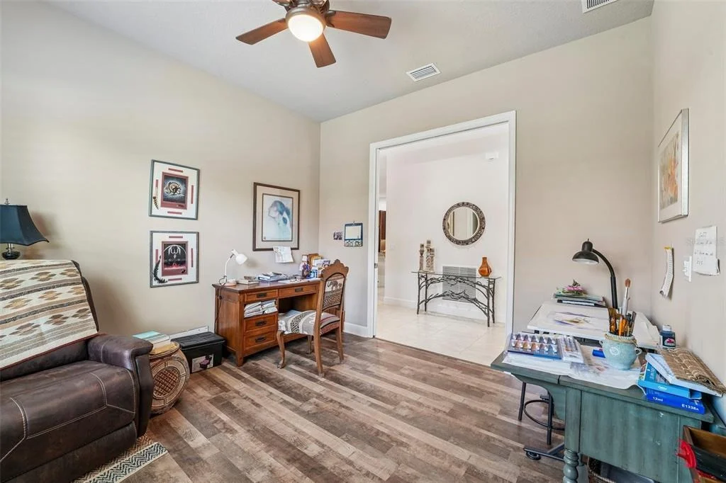 Photo of 648 SOUTHLAKE DRIVE