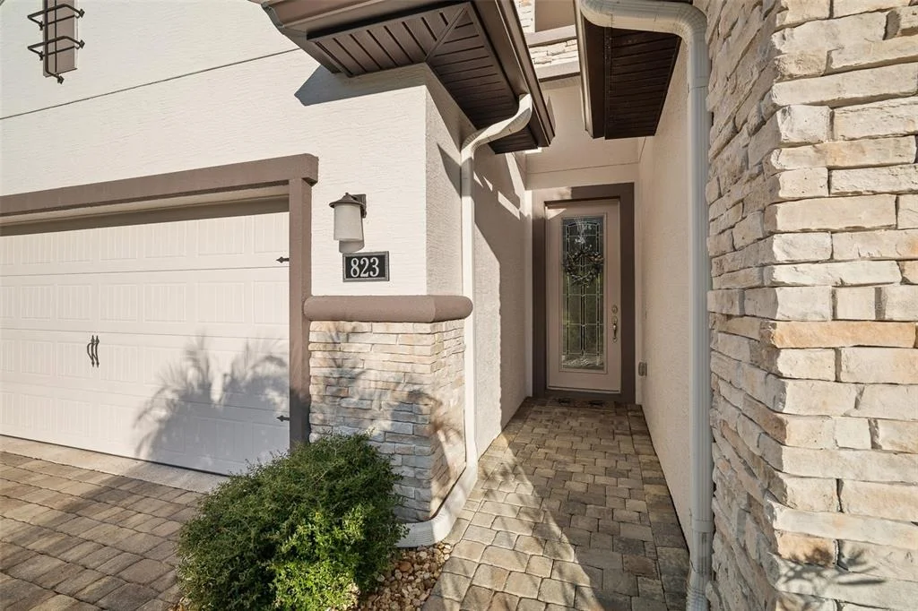Photo of 823 CREEKWOOD DRIVE