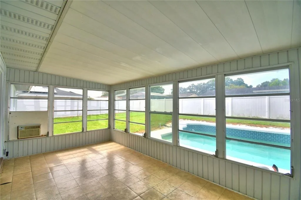 Photo of 153 BROWNING CIR