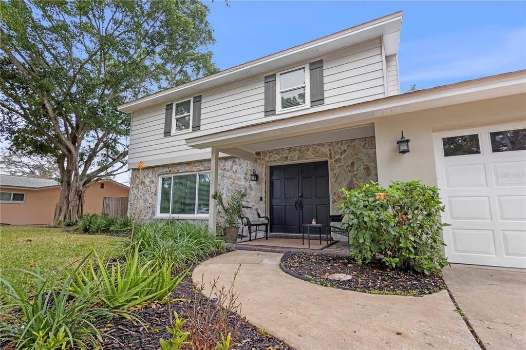 Photo of 1437 GLENVIEW ROAD