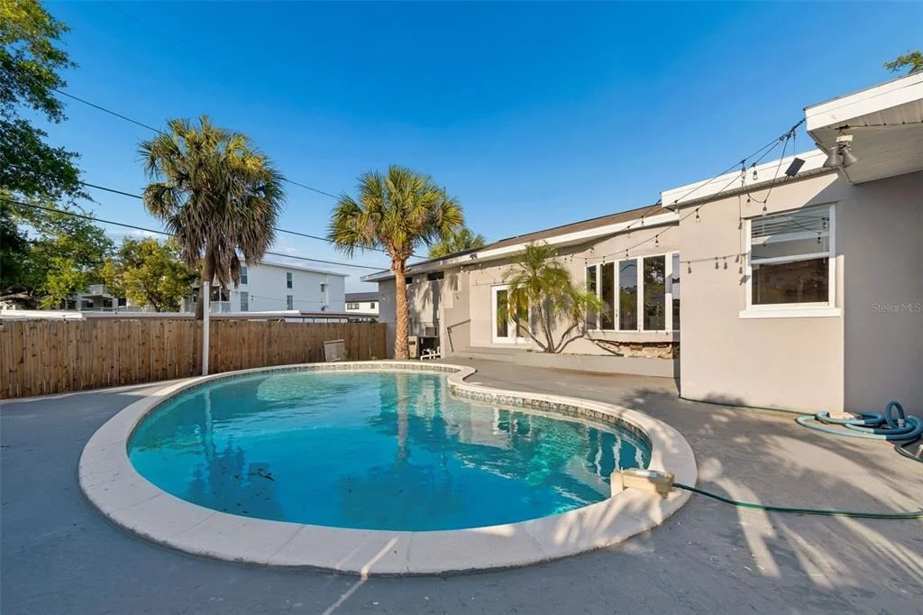 Photo of 125 HARBOR BLUFF DRIVE