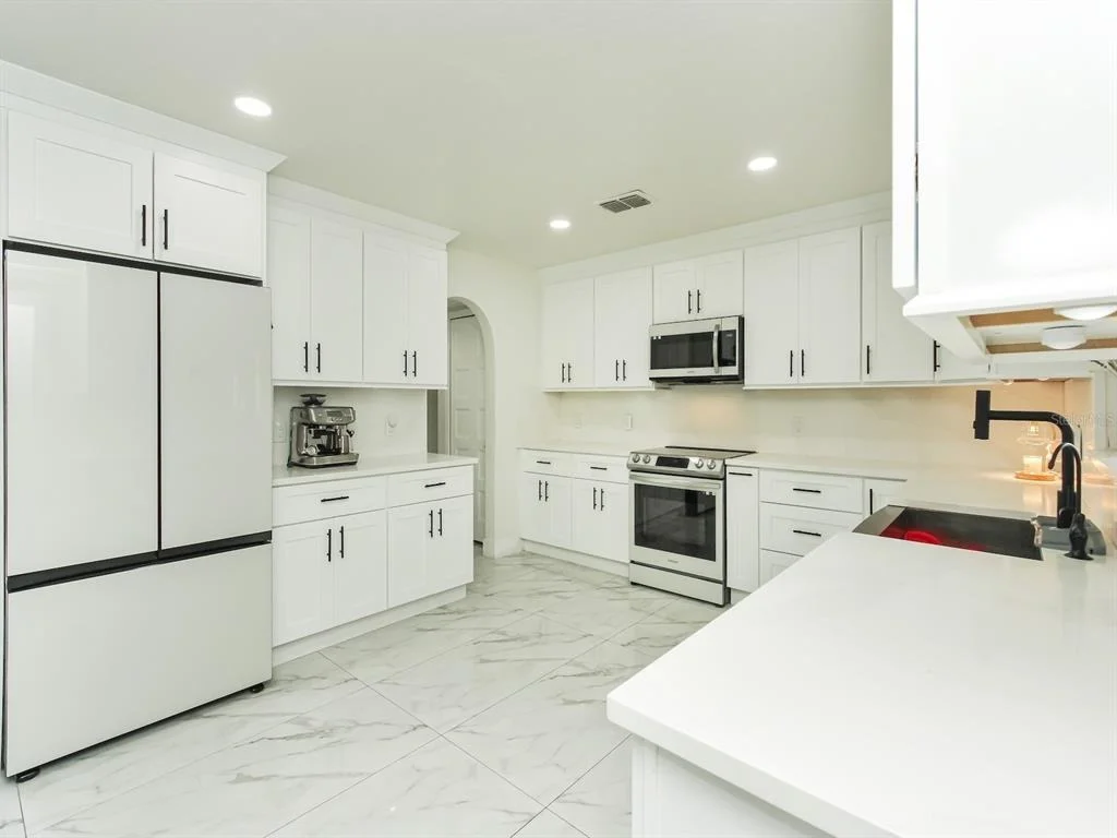 Photo of 7561 LAKE ANDREA CIRCLE