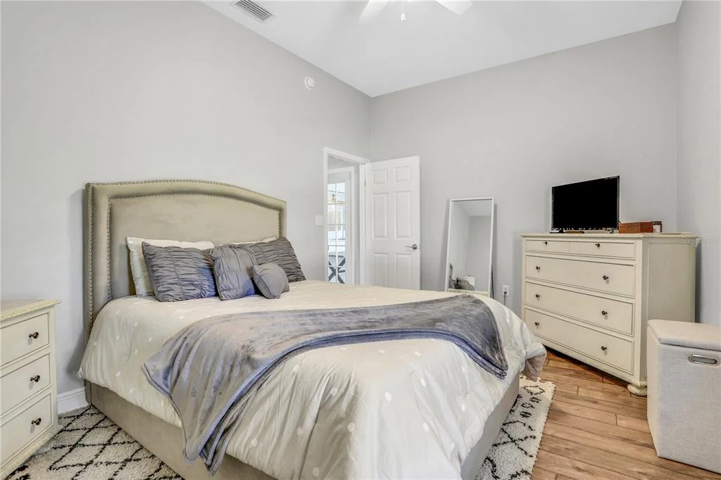 Photo of 3831 GAINES DRIVE