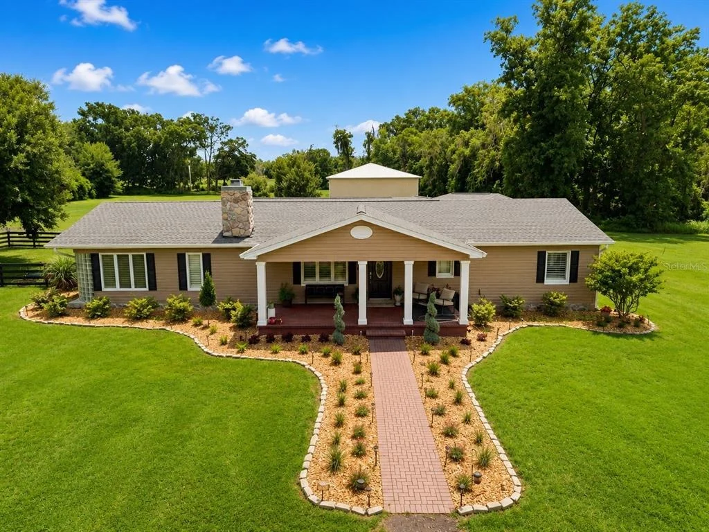 Photo of 23458 CROOM ROAD