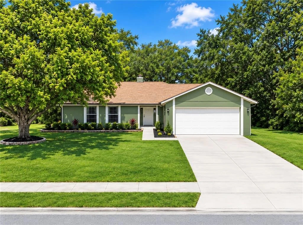 Photo of 910 WHISLER COURT