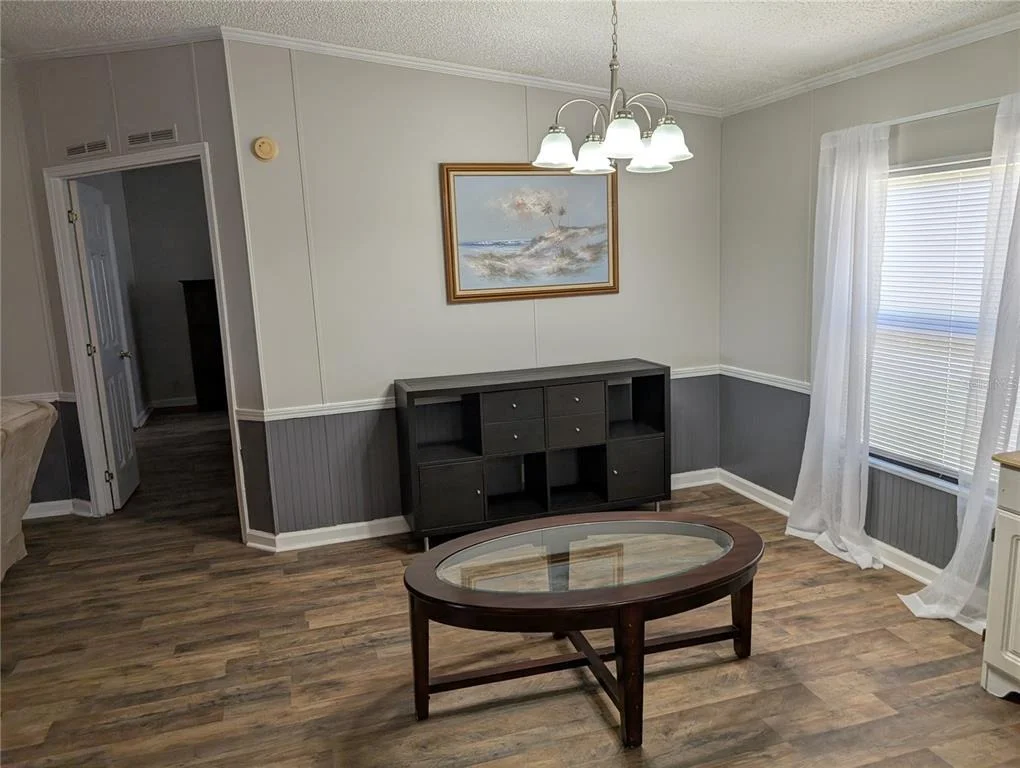 Photo of 25836 MANHATTAN LANE