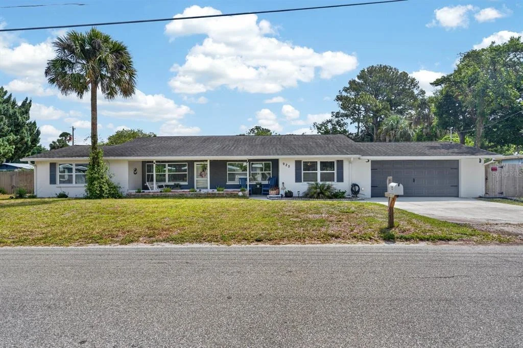 Photo of 925 FLAGLER AVENUE