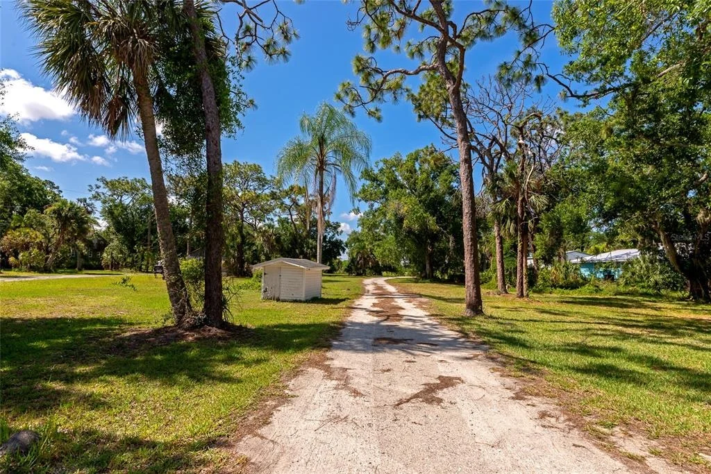 Photo of 11903 UPPER MANATEE RIVER ROAD