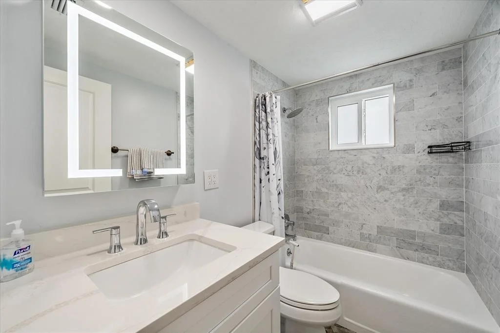 Photo of 2431 BISPHAM ROAD