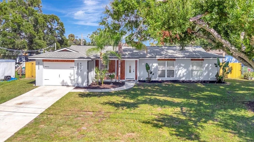 Photo of 6209 FLAMINGO DRIVE