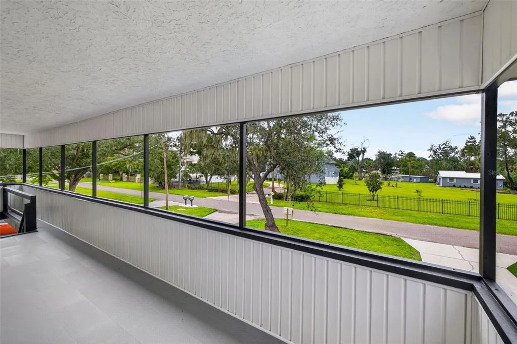 Photo of 11317 SYLVAN GREEN LANE