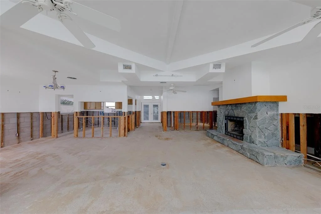 Photo of 814 BAY POINT DRIVE
