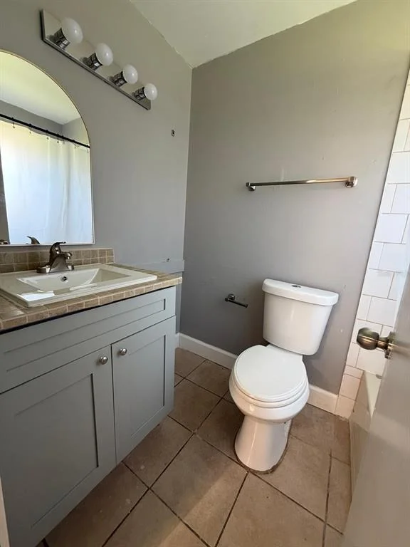 Photo of 641 CONROY STREET