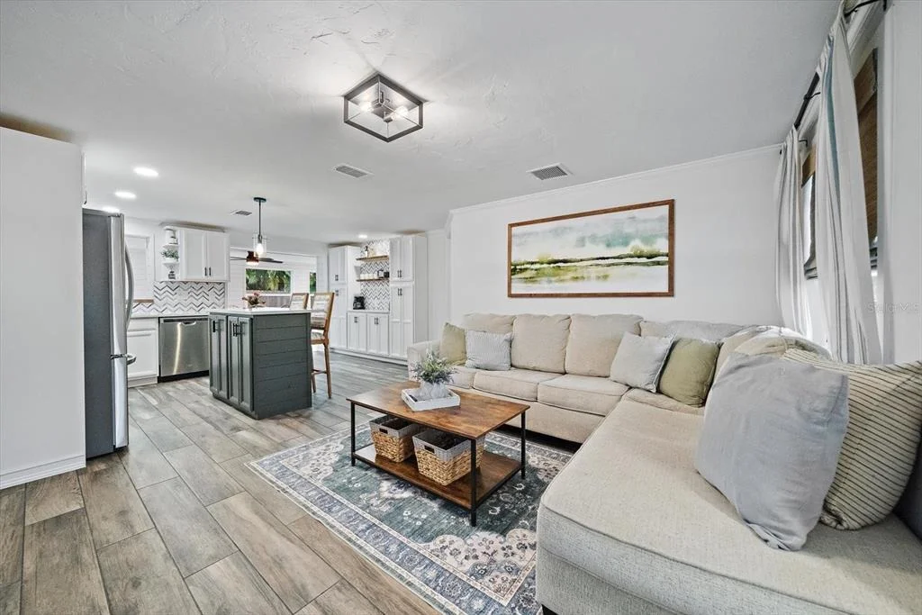 Photo of 852 ACADIA ROAD