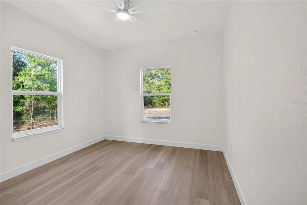Photo of 661 NE 150TH COURT
