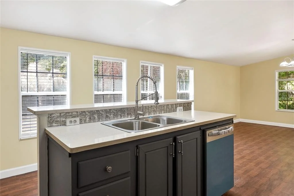 Photo of 321 KENT ROAD