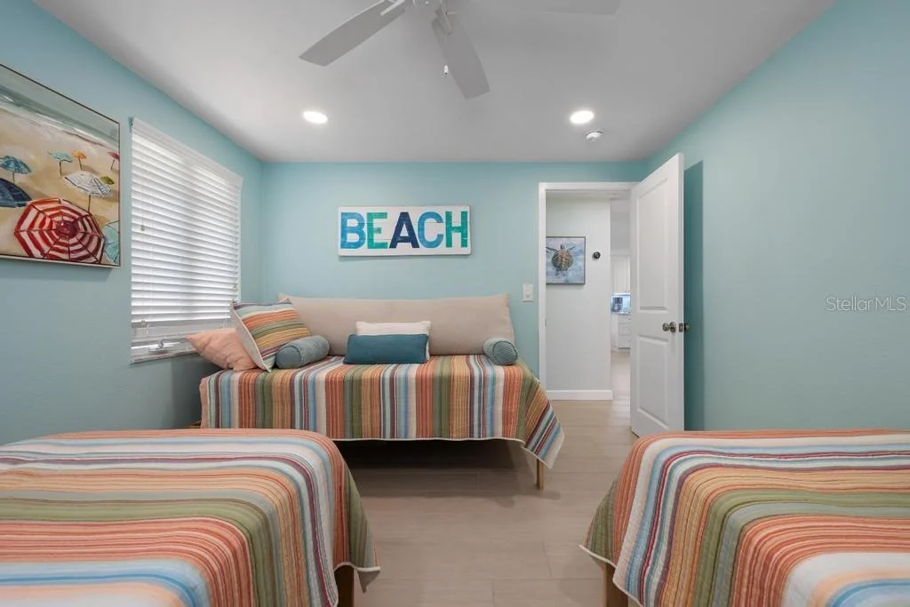 Photo of 406 BAY PALMS DRIVE