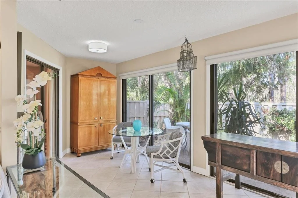 Photo of 6412 SUN EAGLE LANE