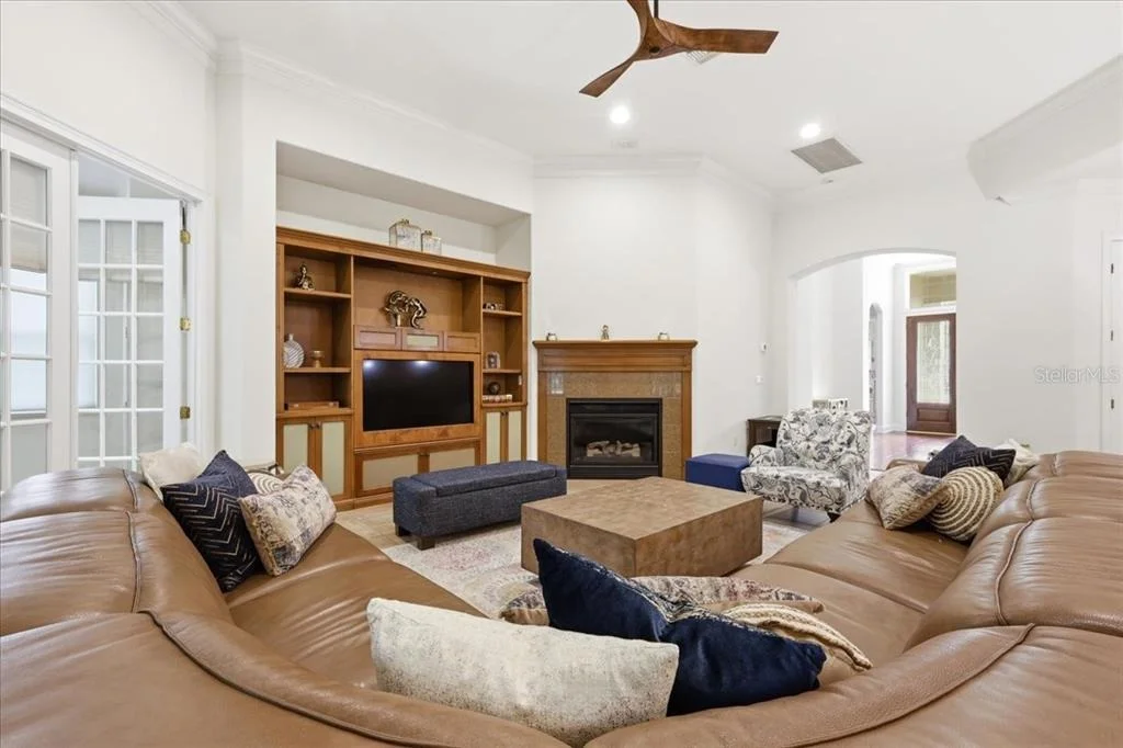 Photo of 6124 FOXFIELD COURT