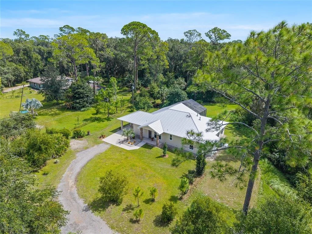 Photo of 71 PERRY LANE