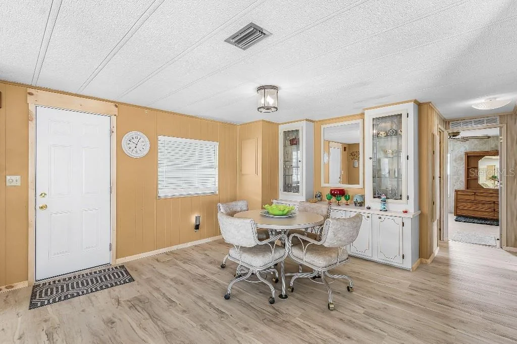Photo of 251 IBIS