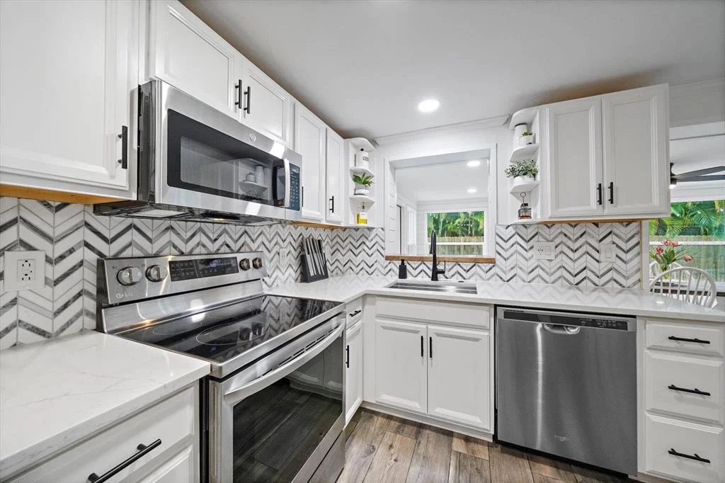 Photo of 852 ACADIA ROAD