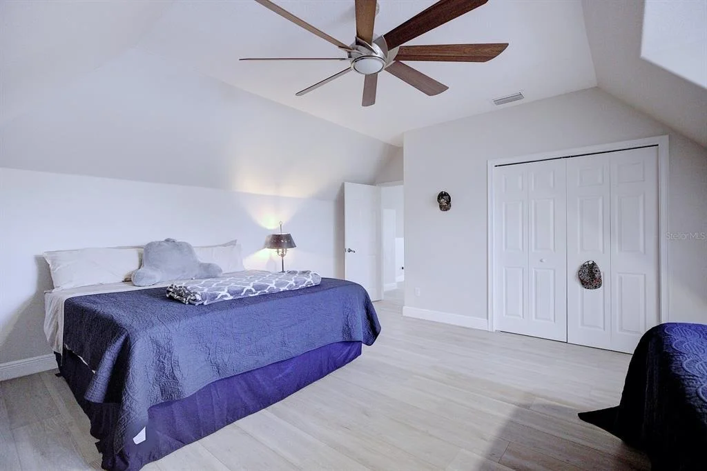 Photo of 492 SUNSET POINTE DRIVE