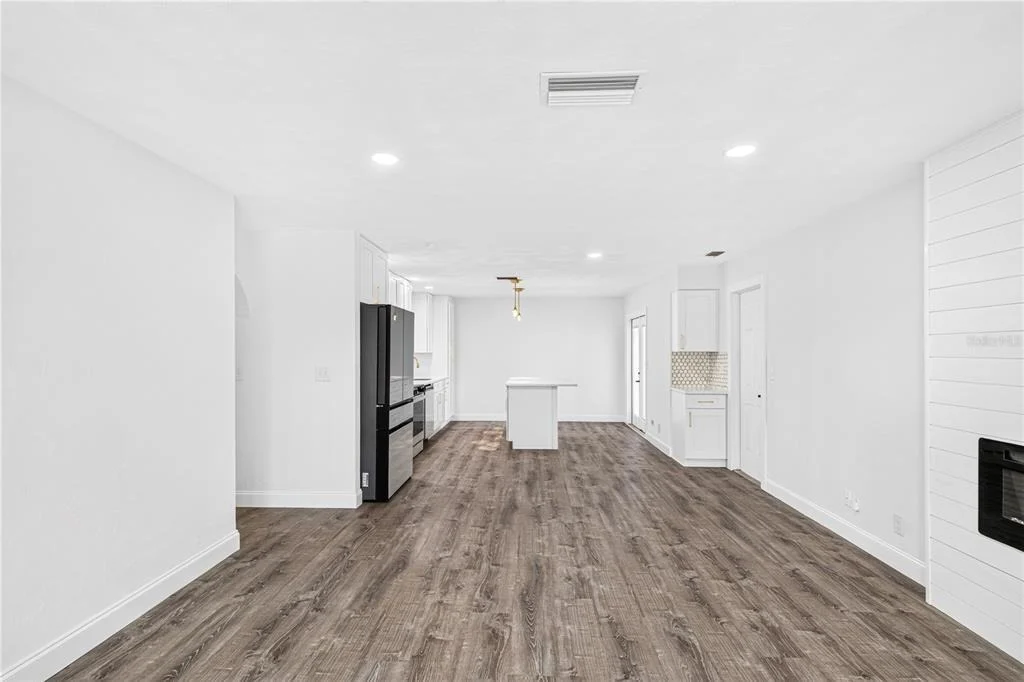 Photo of 5464 RIVERSIDE DRIVE