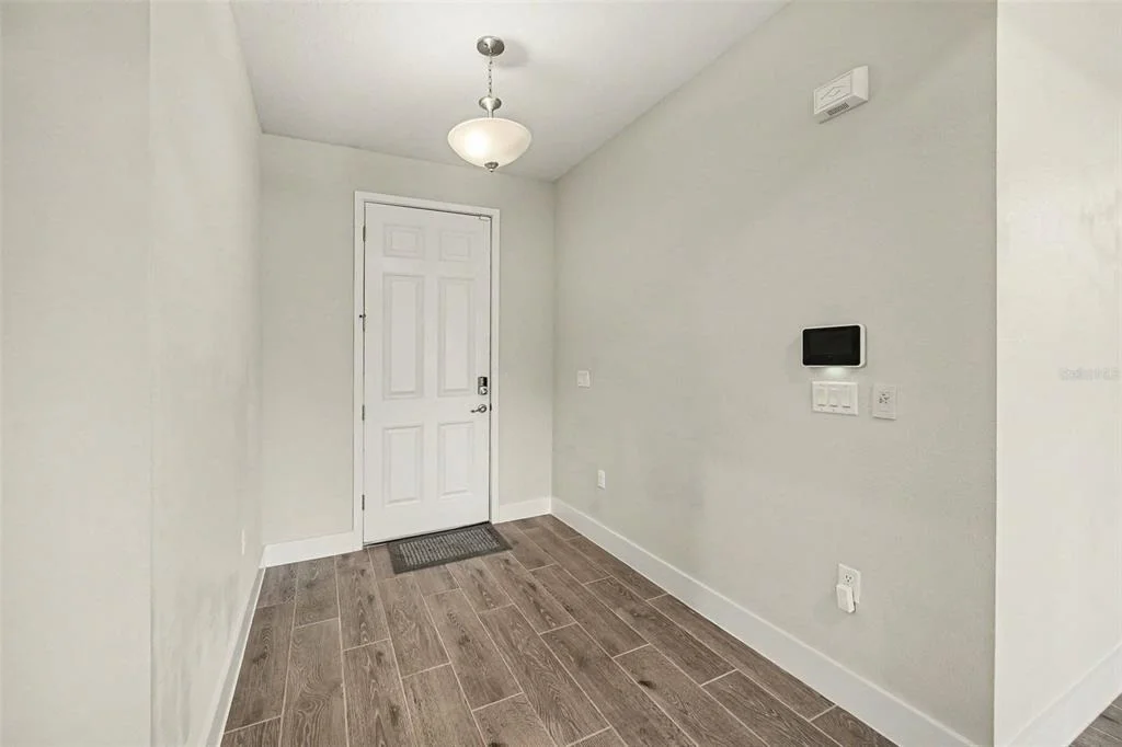 Photo of 3087 SILVERMINES AVE