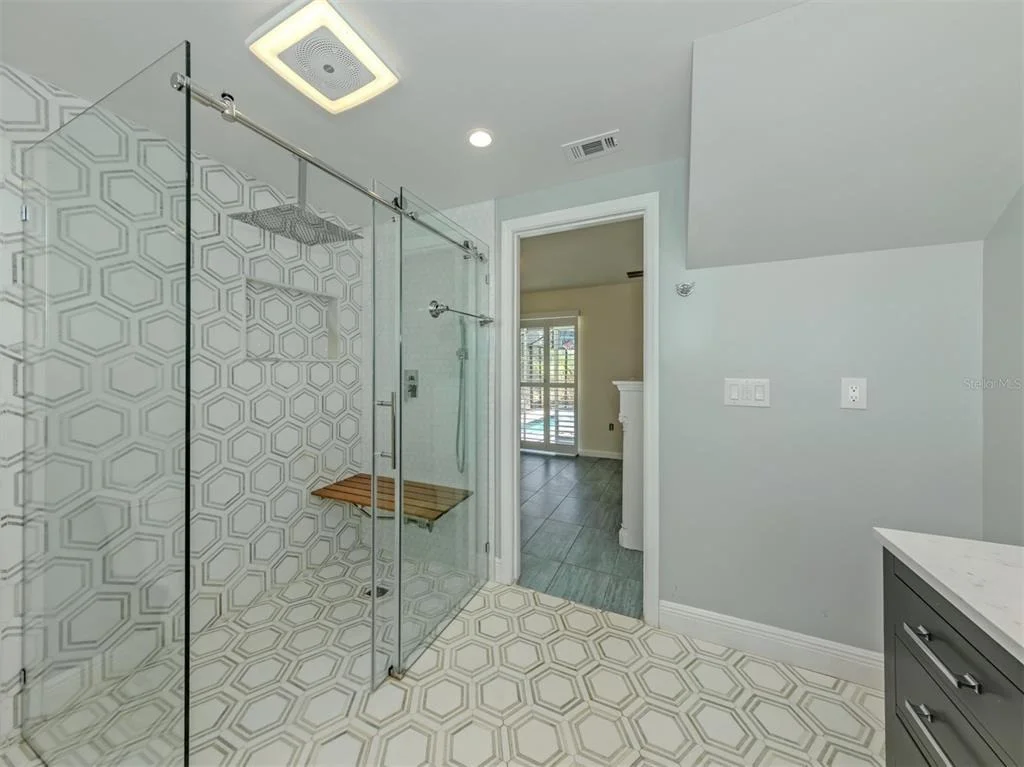 Photo of 1533 FUNDY ROAD