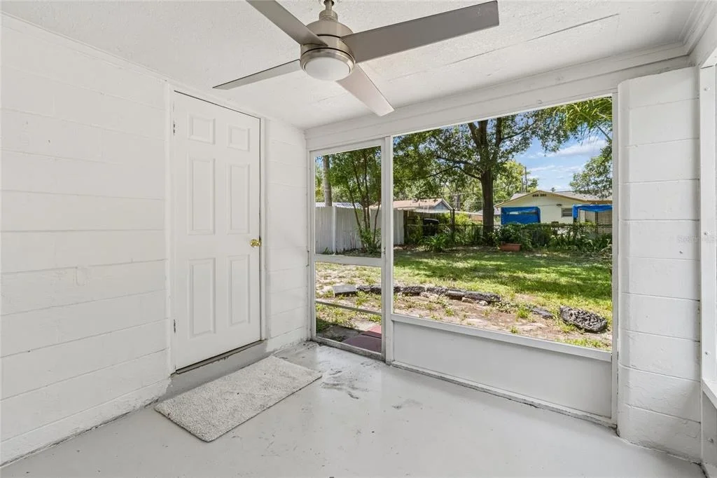 Photo of 1614 E MAPLE AVENUE