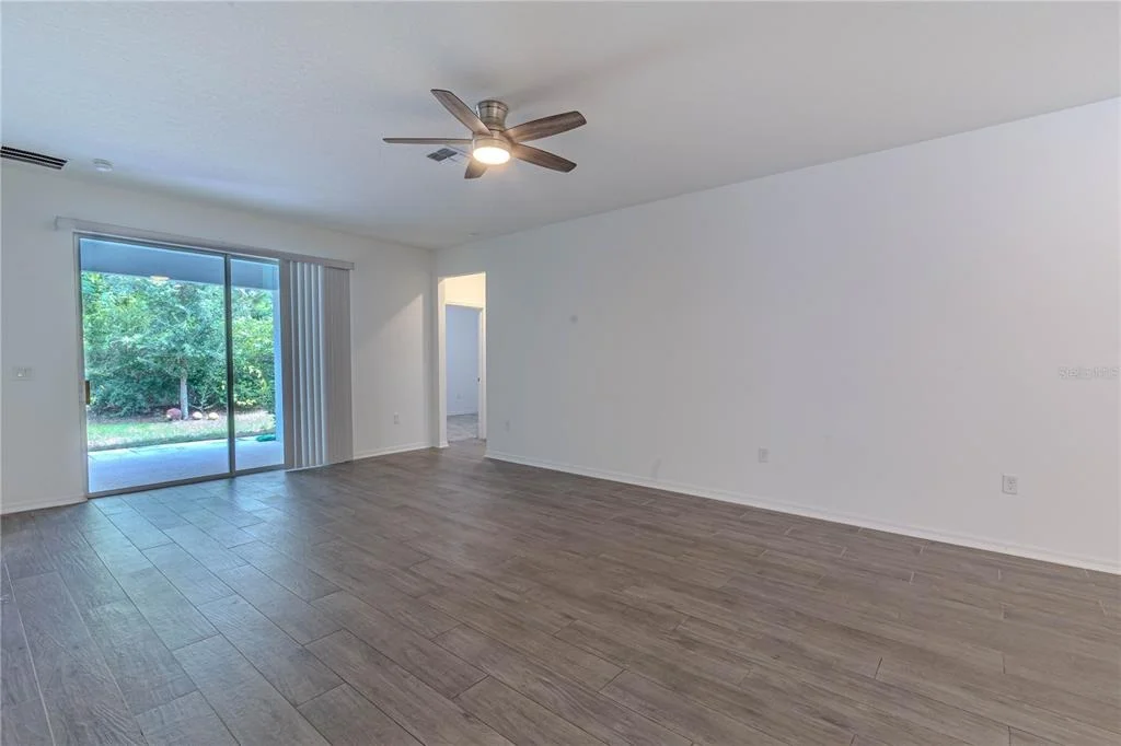 Photo of 407 THREE OAKS DRIVE