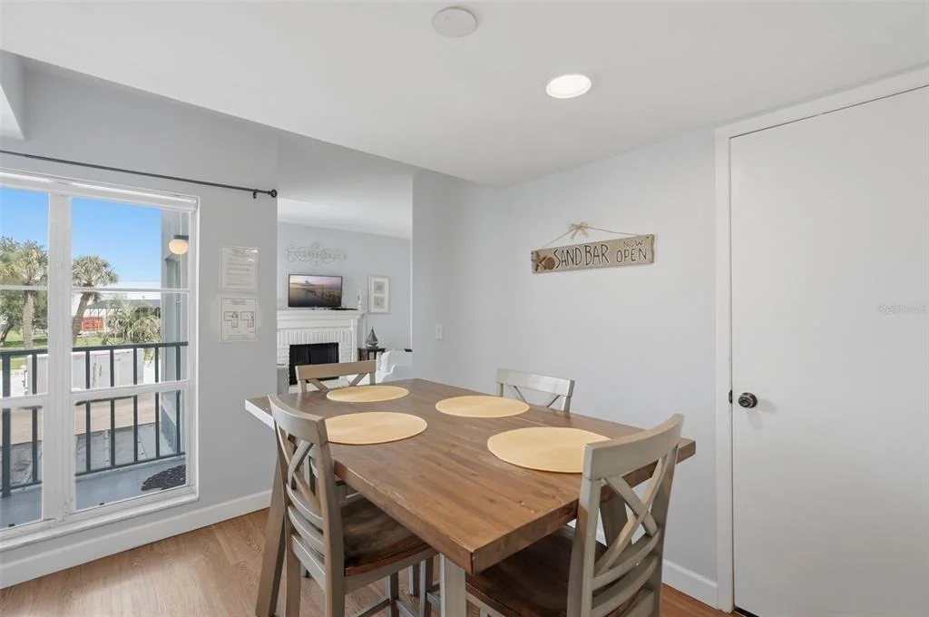 Photo of Unit F at 175 MEDALLION BOULEVARD