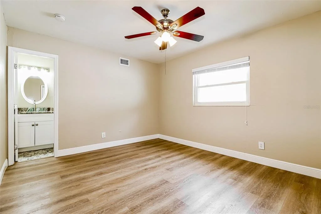 Photo of 10293 SATSUMA ROAD