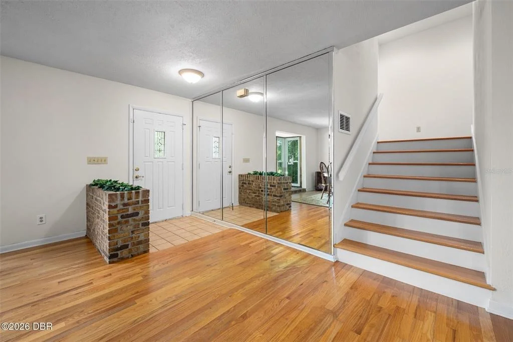 Photo of 7 WATERFRONT COURT