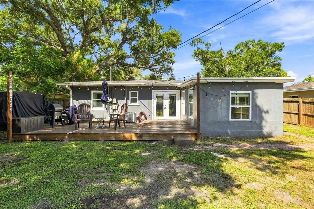 Photo of 2225 CAPRI DRIVE